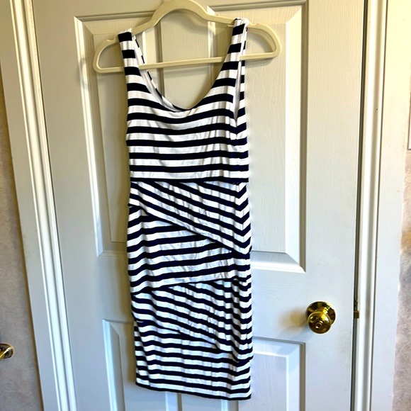 Maternity dress - Picture 1 of 2